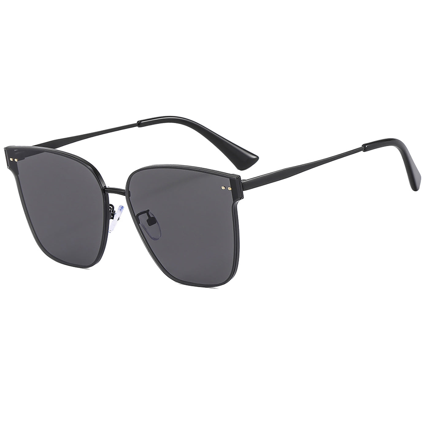 Fashionable oversized sunglasses for women that make the face look smaller